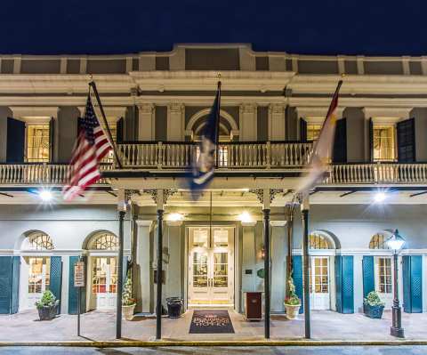 Stay Overnight In A 56-Year-Old Hotel That's Said To Be Haunted At Bourbon Orleans In New Orleans