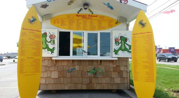 Enjoy Old-Fashioned Pineapple Whip And Shaved Ice At Iguana Island Treats In Oklahoma