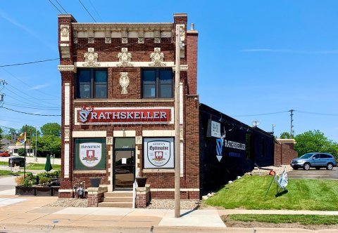 The German Pub In Nebraska Where You’ll Find All Sorts Of Authentic Eats