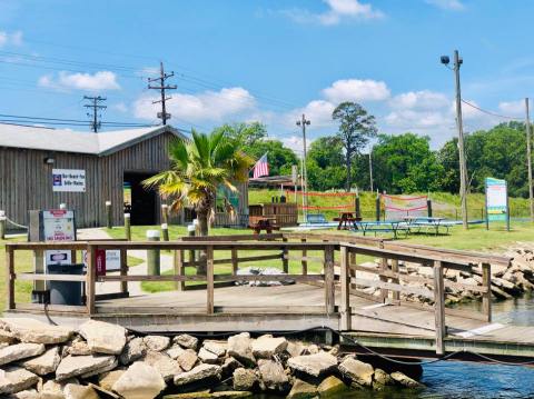 Boats, Burgers, and Beaches Await You At The Sand Bar In Louisiana