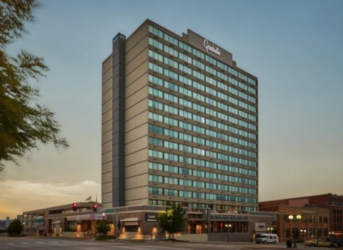 The Graduate Hotel In Nebraska Is A Uniquely Cornhusker State-Themed Stay
