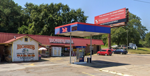 You'll Find Amazing BBQ Inside This Gas Station In Mississippi  