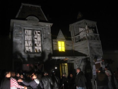 The Longest-Running Haunted House In Rhode Island, The Haunted Labyrinth, Is About To Open
