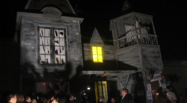 The Longest-Running Haunted House In Rhode Island, The Haunted Labyrinth, Is About To Open