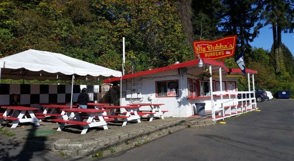 The Roadside Hamburger Hut In Washington That Shouldn’t Be Passed Up