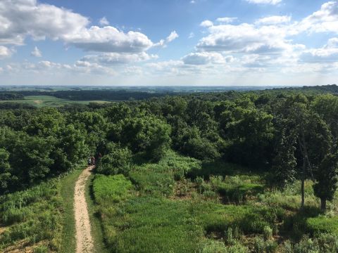 Pilot Knob Loop Is A Challenging Hike In Iowa That Will Make Your Stomach Drop