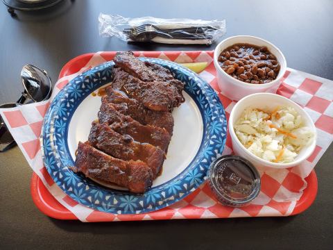 Tucked In A Gas Station, 3 Bay BBQ And Bakery In Missouri Is Bucket List-Worthy