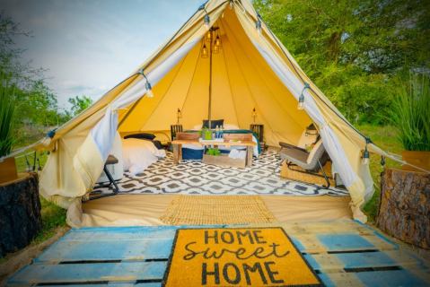 The Rustic Glamping Tents At Lake Louisa State Park In Florida Are Almost Too Good To Be True