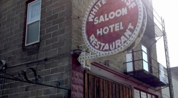 Stay Overnight In A 113-Year-Old Hotel That’s Said To Be Haunted At White Horse Saloon In Idaho