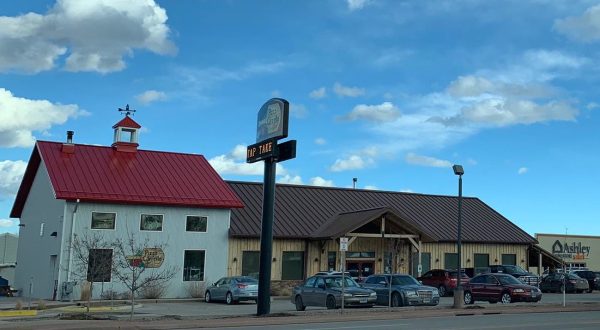 Treat Your Tastebuds To Wood-Fired Pies At Wyoming’s Landmark Pizza Carrello