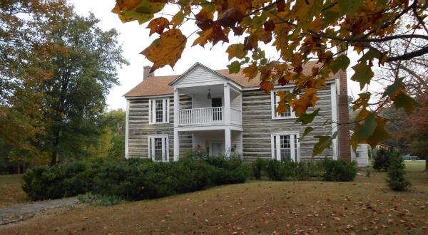 Explore Local History By Visiting The Davies Manor, A Log Cabin Homestead Still Standing In Rural Tennessee