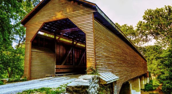 Here Are 4 Of The Most Beautiful Virginia Covered Bridges To Explore This Fall