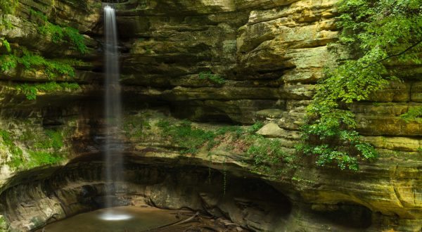 The Rock Formations At Starved Rock State Park In Illinois Are A Geological Wonder