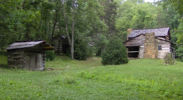 The Town Of Little Greenbrier In Tennessee Is A Ghost Town You Can Hike To In The Smoky Mountains