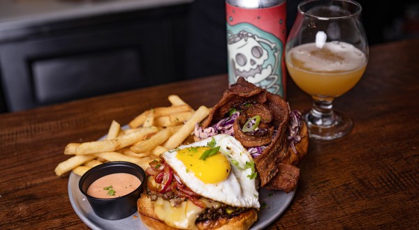 Enjoy Some True Comfort Food At This New York Restaurant And Bar