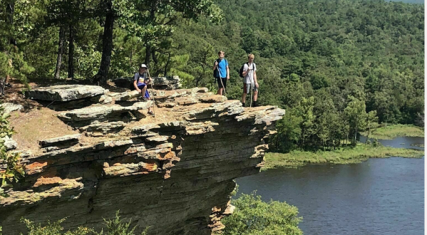 Mountain Trail To Lake Carlton Is A Challenging Hike In Oklahoma That Will Make Your Stomach Drop