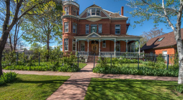A Stay In The Spooky Lumber Baron Inn In Colorado Is The Perfect Halloween Trip