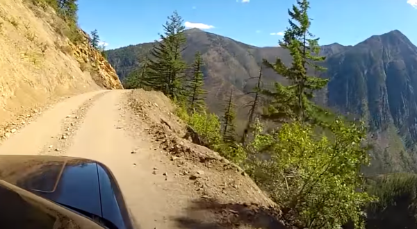 Take An Unforgettable Drive To The Top Of Washington’s Highest Mountain Pass