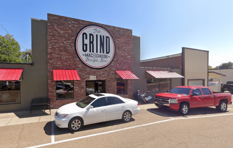 Your Whole Family Will Love The Massive Burgers And Milkshakes At The Grind Mac And Cheese And Burger Bar In Tennessee