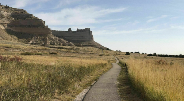 The Saddle Rock Trail Might Be One Of The Most Beautiful Short-And-Sweet Hikes To Take In Nebraska