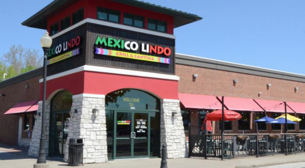 Mexico Lindo Is A Hole In The Wall Iowa Restaurant Known For Enormous Portions And Creative Cocktails