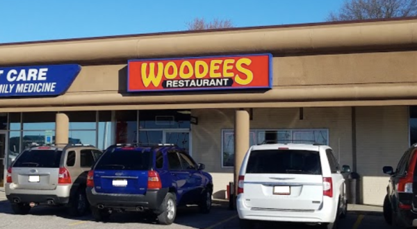 Woodees Is A Classic Nebraska Cafe Serving Award-Winning Breakfasts