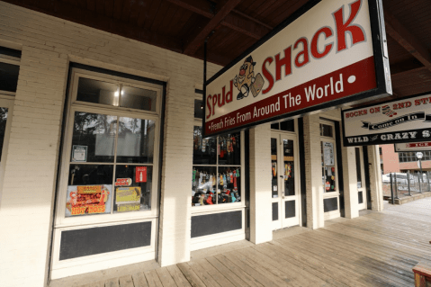 The Spud Shack In Northern California Is A Quirky Eatery That Boasts Fries From Around The World