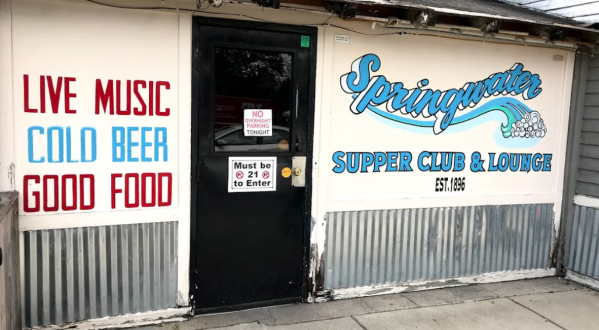 Tennessee’s Oldest Tavern, The Springwater Supper Club And Lounge, Is A Gem You Should Visit At Least Once