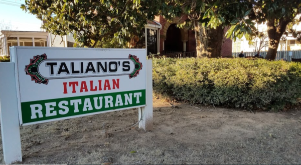 Feel Like Family When You Dine At Taliano’s Historic House In Arkansas