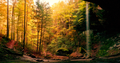 The Tallest Waterfall In Kentucky Will Soon Be Surrounded By Beautiful Fall Colors
