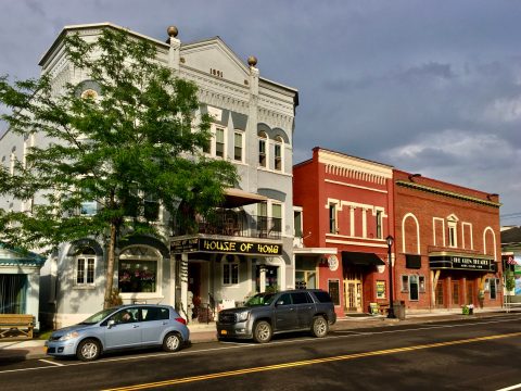 The Five Best Towns To Stay While You Enjoy New York's Finger Lakes Region