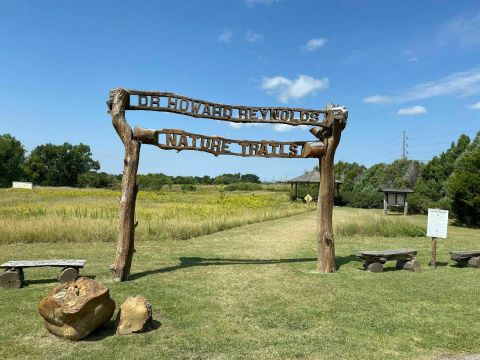Take A Peaceful Day Out At Reynolds Nature Trail In Kansas