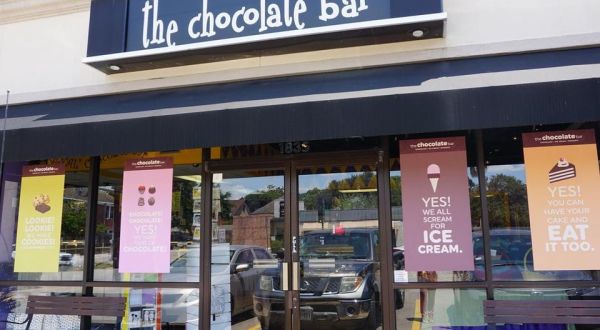 There’s A Chocolate Bar In Texas And It’s Just As Heavenly As It Sounds