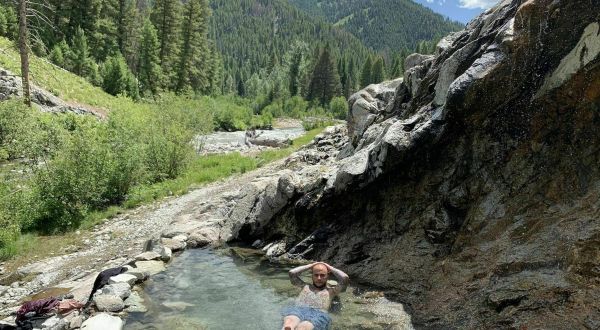 Fall Is The Perfect Time To Make The 3-Mile Hike To Skillern Hot Springs In Idaho’s Sawtooth Forest