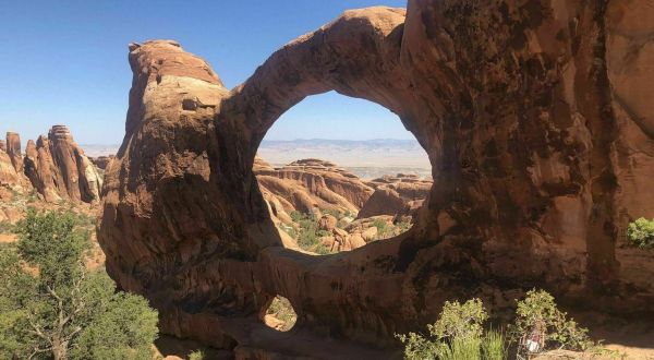 You’ll See Two Arches At Once On The Double O Arch Trail In Utah