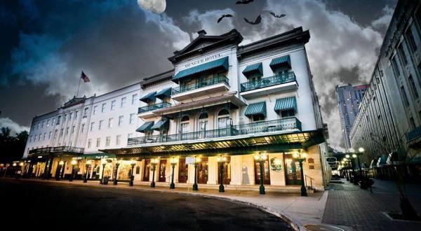 Texas Is Home To Three Of The Top 10 Spookiest Ghost Tours In The Entire U.S.