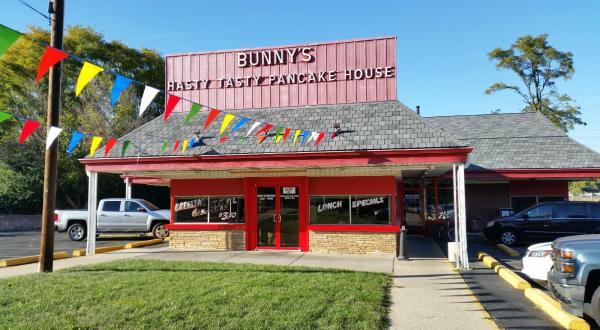 Enjoy Breakfast All Day At Hasty Tasty Pancake House, An Ohio Diner Worthy Of Your Bucket List