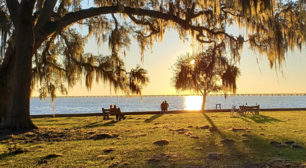 The Sweet Serenity Of The Mandeville Lakefront Near New Orleans Is Worth The Drive