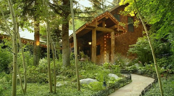 Celebrating Its 100th Year, Log Haven Restaurant In Utah Has A Charming History