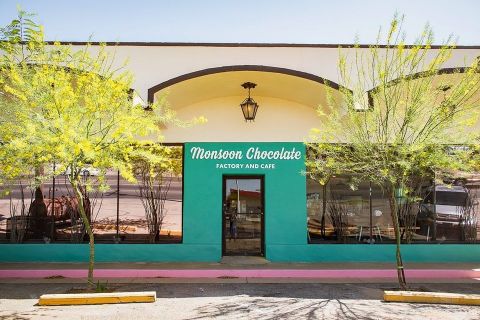 There’s A Chocolate Bar In Arizona And It’s Just As Heavenly As It Sounds