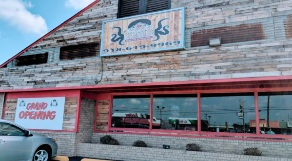 For The Best Seafood And Mexican Food Combination In Oklahoma, Head To Fabulosos Mariscos A La Antigua