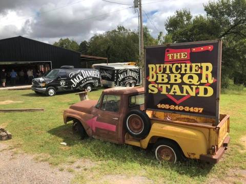 You Can Travel The World And Not Find BBQ As Good As Butcher's BBQ Stand In Oklahoma