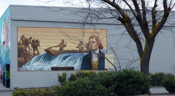 Take A Stroll Through The Dalles In Oregon To See Vibrant Murals Of The Town’s History