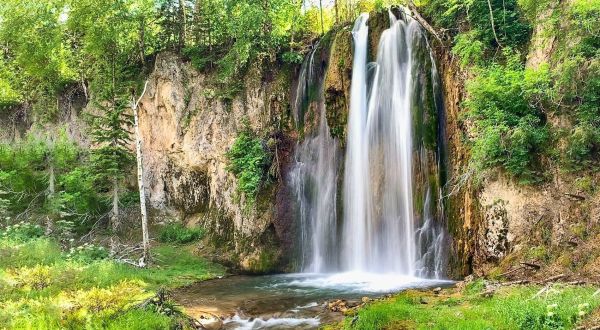 Spearfish Falls Trail Is A Low-Key South Dakota Canyon Hike That Has An Amazing Payoff