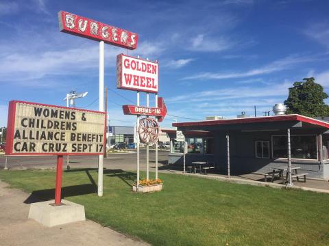Golden Wheel Is A Little Drive-Thru In Idaho That's Been Slinging Burgers Since The '50s