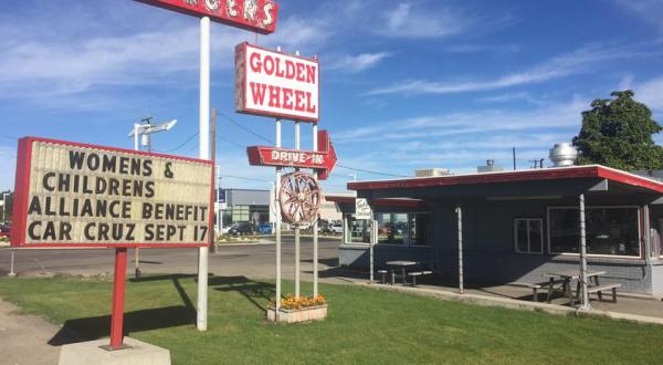Golden Wheel Is A Little Drive-Thru In Idaho That’s Been Slinging Burgers Since The ’50s