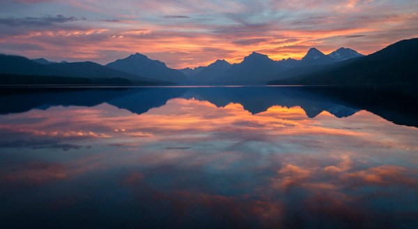 The Sunrises At Lake McDonald In Montana Are Worth Waking Up Early For