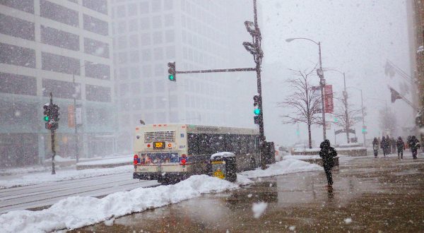 Illinoisans Should Expect Extra Flakey Snow This Winter According To The Farmers’ Almanac
