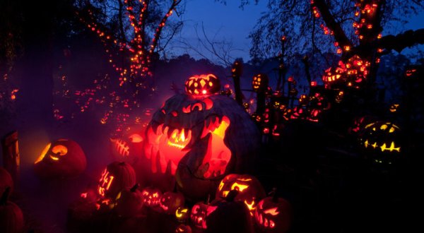 The Halloween Lights Drive-Thru Event In Rhode Island That’s Spooky Fun For The Whole Family