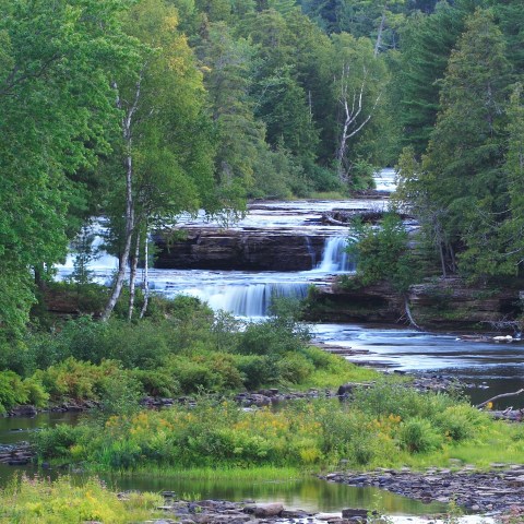 Tahquamenon Falls Is A Fascinating Spot in Michigan That's Straight Out Of A Fairy Tale